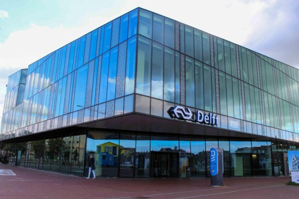 Estação Centraal de Delft, área de saída