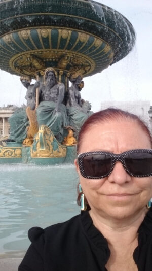 claudia_paris_sobre